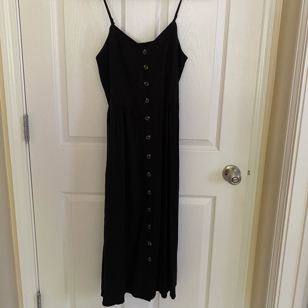Button-Up Black Midi